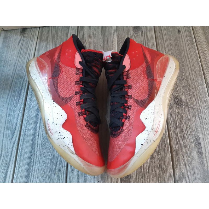 KD 12 University red