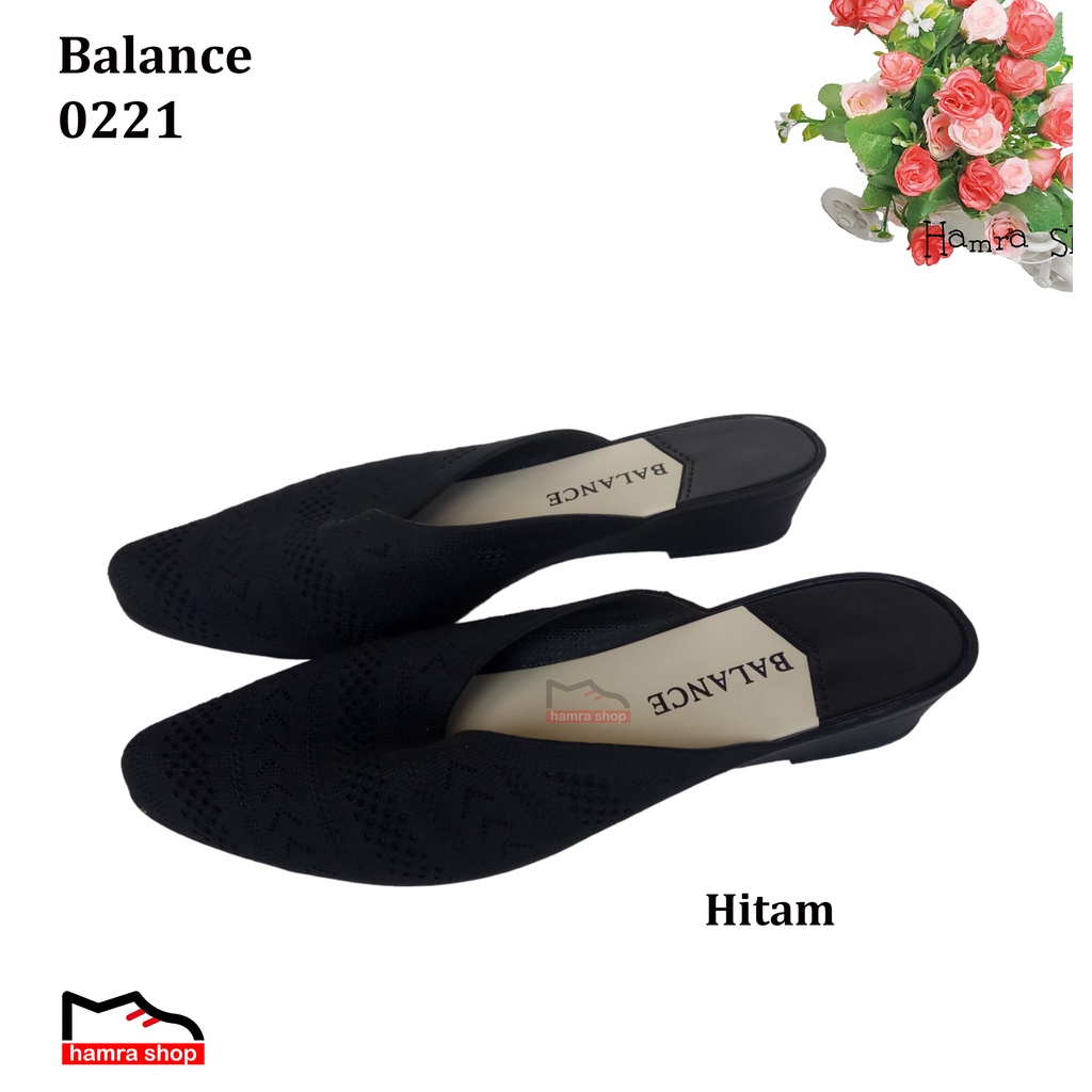 Balance 3302 Sandal Slop Slip Sandal Wanita Karet