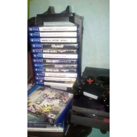 Kaset game PS 4 second bekas