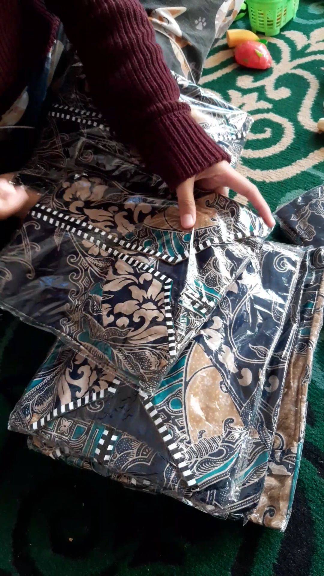 Maura Couple - Sania Ruffle Batik Couple Ori Ndoro Jowi Garansi Termurah Shopee - Batik Modern Solo