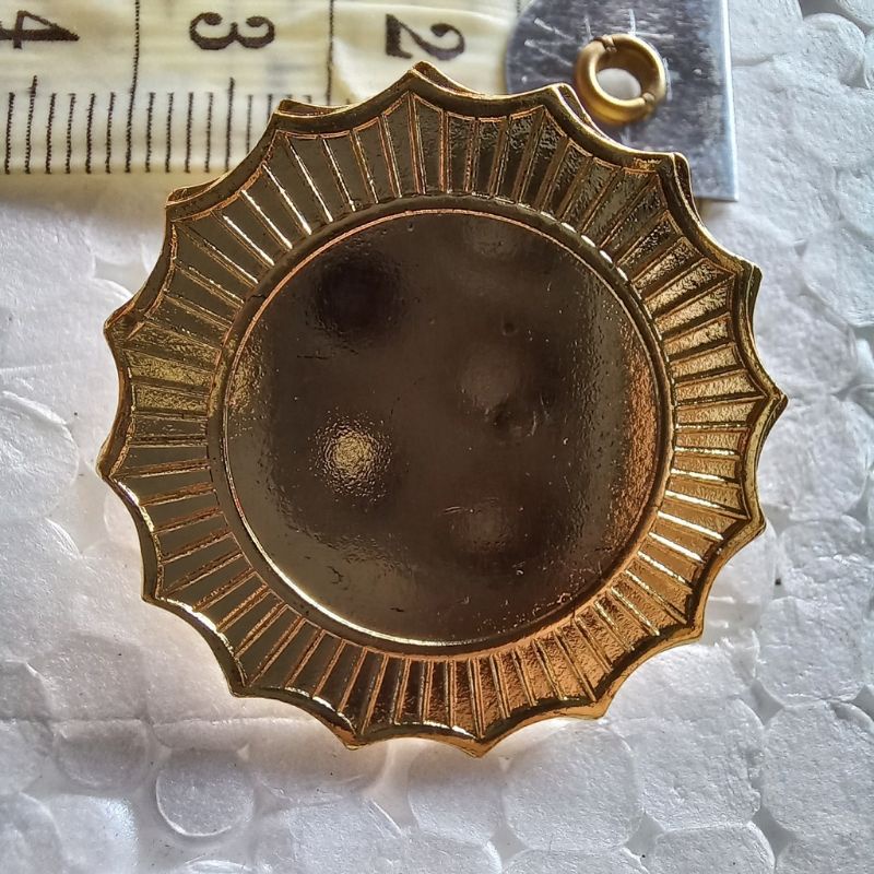 PIN KUNINGAN CUSTOM/LENCANA KUNINGAN CUSTOM