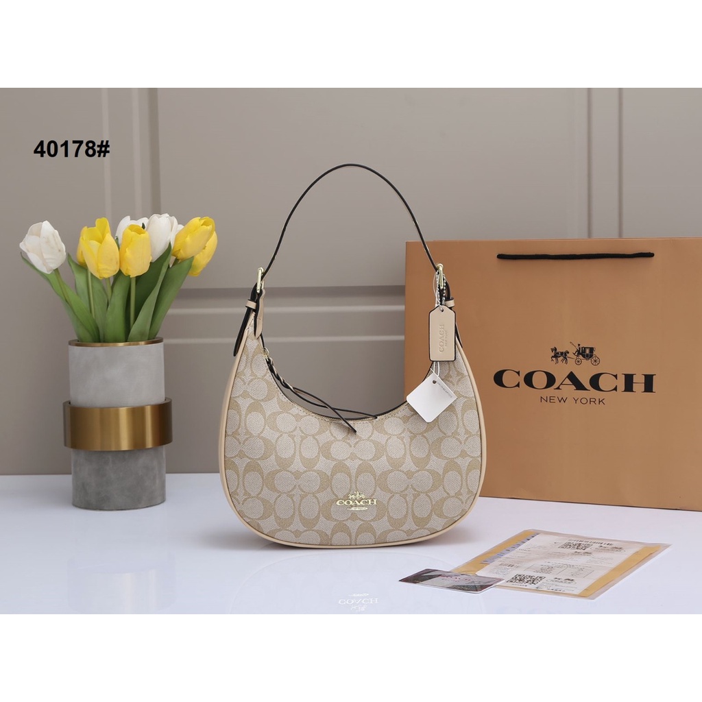 Co Shoulder Bag 40178