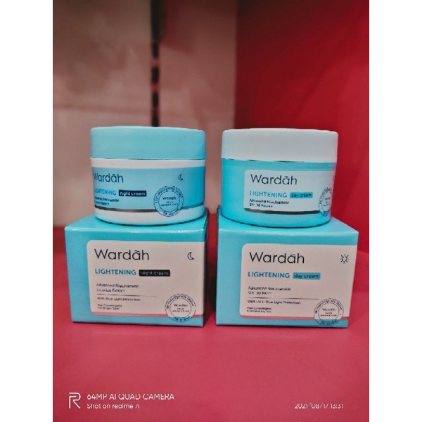 cream Wardah siang dan mlm/wardah Lightening Day Cream /Night Cream Krim Siang atau Krim Malam 30 Gr