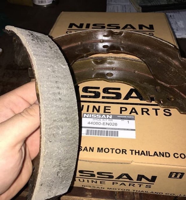 KAMPAS REM BELAKANG GRAND LIVINA