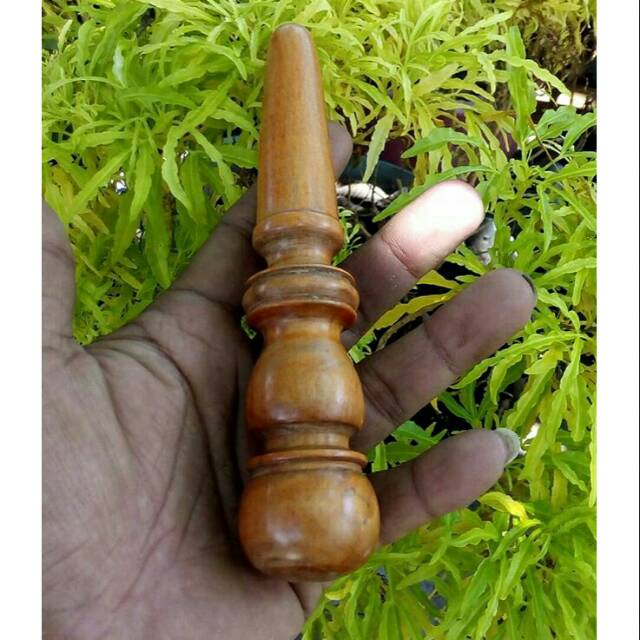 Alat bantu pijat kayu aghatis