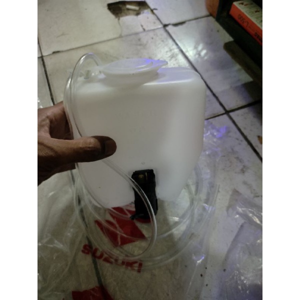 tabung air wiper Suzuki carry Futura/carry 1.0 ori