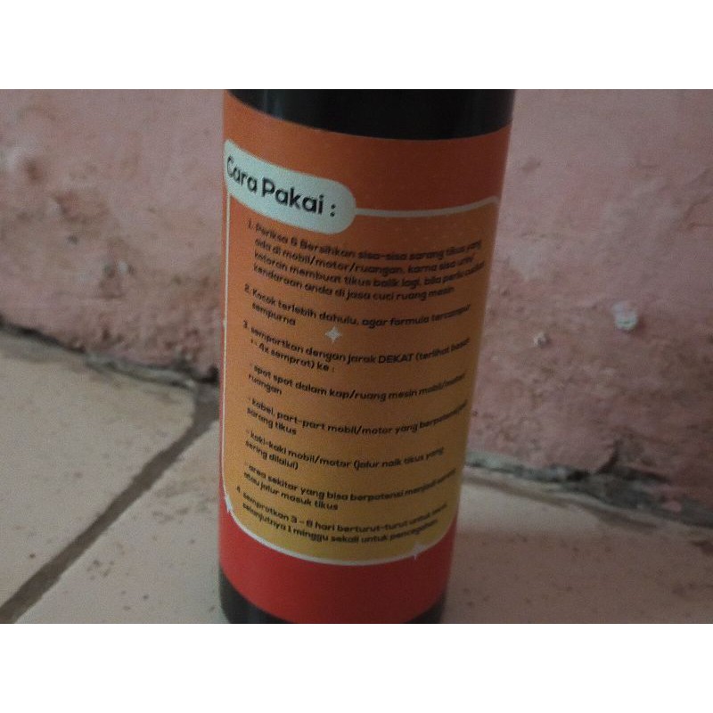 Cairan pengusir tikus rumah