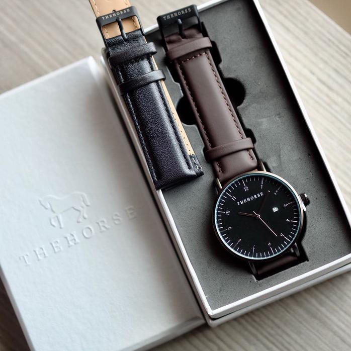 

Cuci Gudang!! The Horse Paket Double Tali Dark Brown Cover White