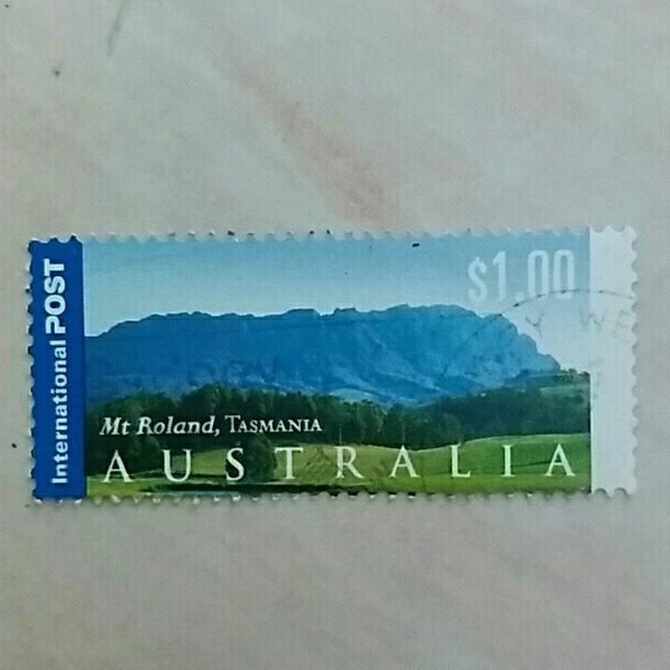 

(AD) Perangko Australia 2002 International Post: Views of Australia (3rd Issue) - Mt. Roland, Tasmani 1$ Used