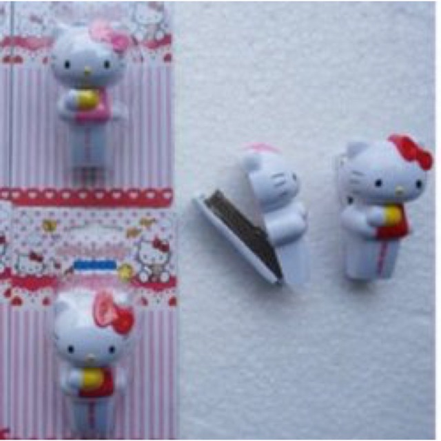 

Staples hellokitty