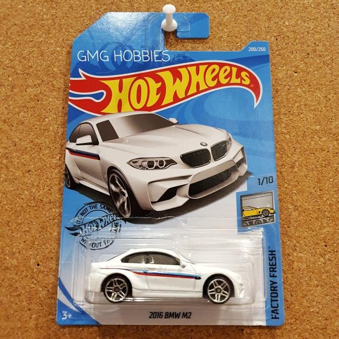 2016 BMW M2 Putih White Hotwheels Hot Wheels Diecast Mobil