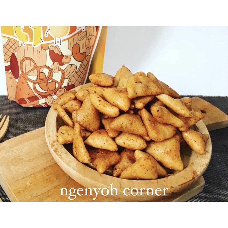

Opak ketan pedas gurih