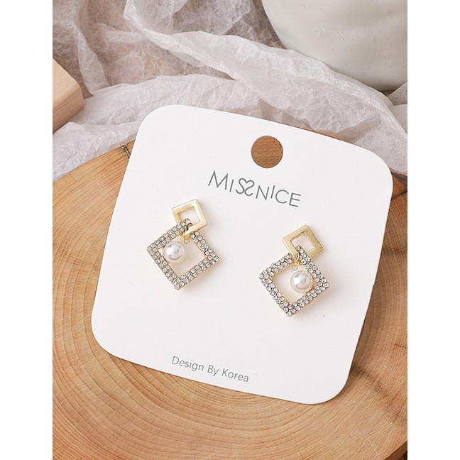 LRC Anting Tusuk Fashion Golden Square Geometric Pearl Rhinestone P75296