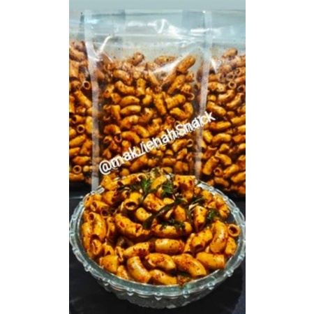 

MAKARONI BANTET 1/2KILO(500g) RASA DAUN JERUK PEDAS MAKANAN RINGAN CEMILAN MURAH COD