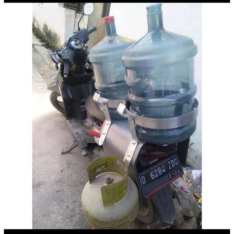 Keranjang Besi Gas 3 Kg / Keranjang Aqua Galon / Tabung Gas 3 Kg untuk Semua Jenis Motor