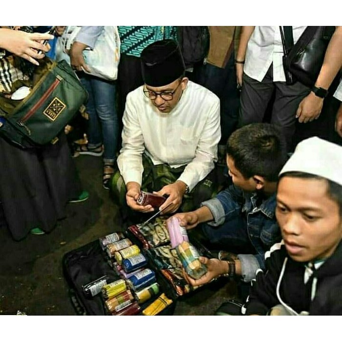 Sarung sutra bugis