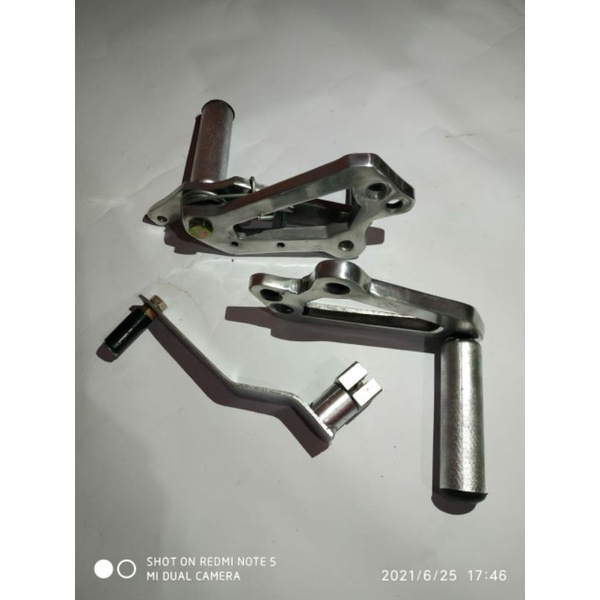 UNDERBONE VIXION Old