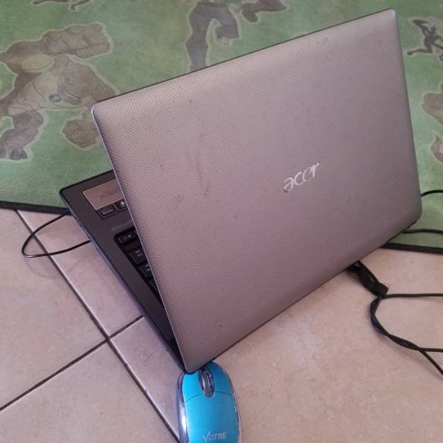 Leptop acer core i3