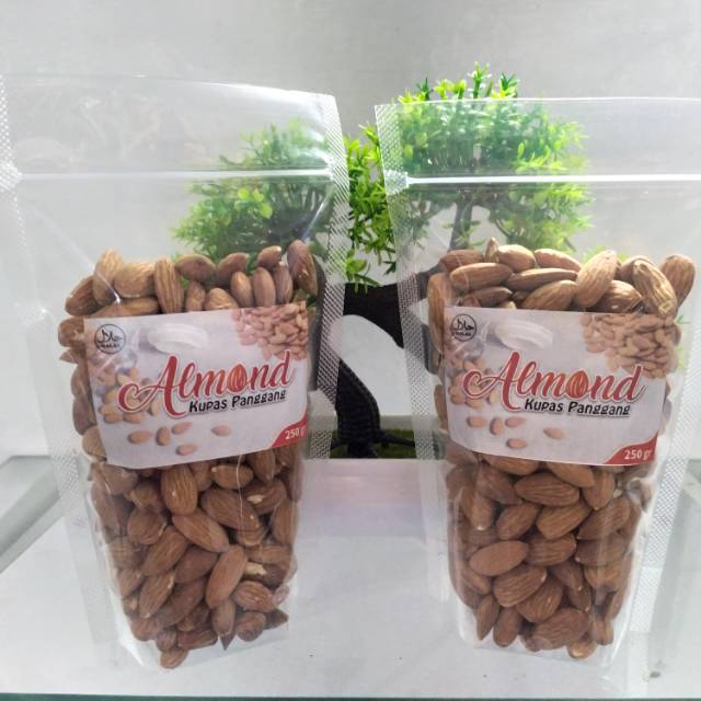 

Almond kupas panggang