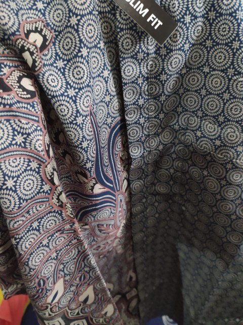 (bisa Cod) Hem Kemeja Batik Pria Slim Fit Modern Mewah Kualitas