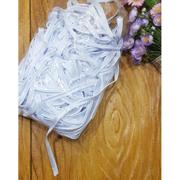 

Dijual Murah !!! Bisban isi panjang 70 yard (warna A) ..,..