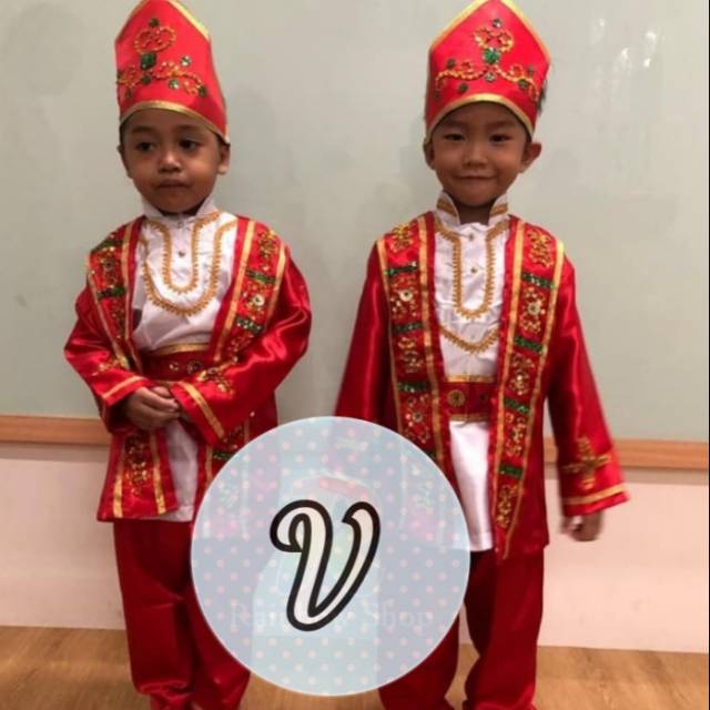 Baju daerah Ambon / baju daerah anak