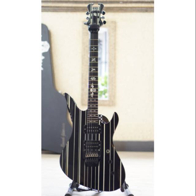 Schecter Synyster Gates Custom PRELOVED