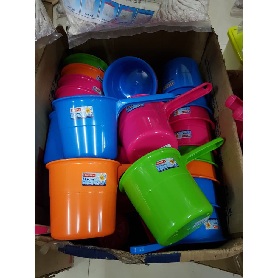 Gayung Air Plastik / Gayung Mandi Livina Lion Star