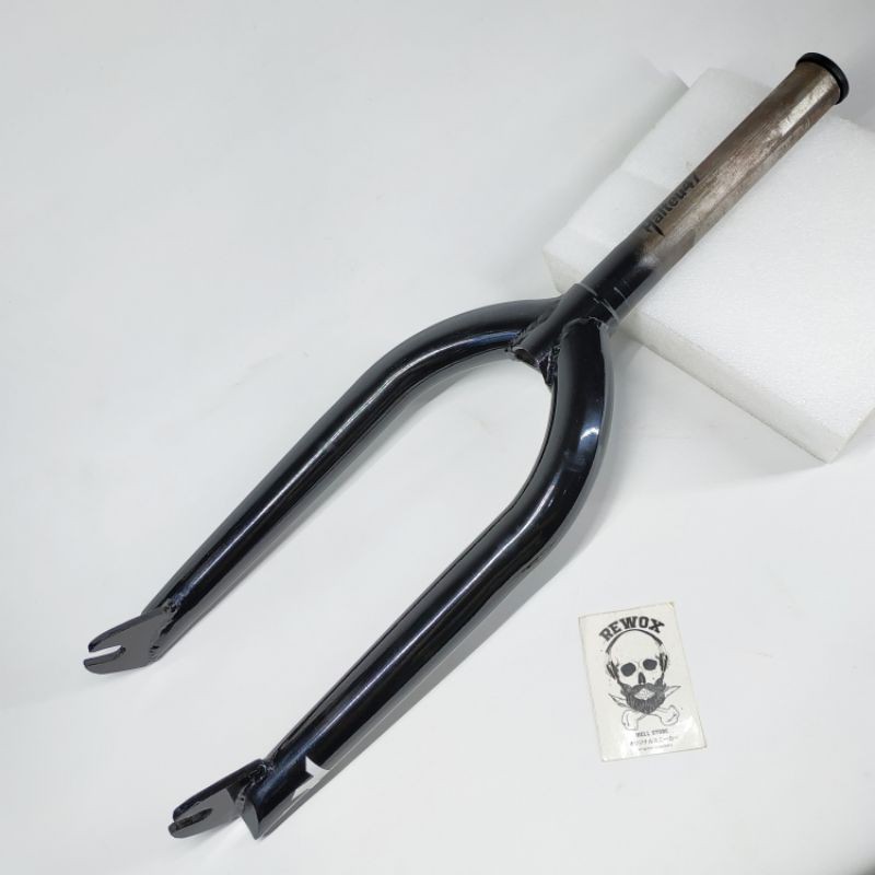 FORK SEPEDA BMX TOP BOLT/TOP CAP INTEGRATED BLACK GLOSSY  | FORK BMX | SEPEDA BMX | SPAREPART BMX