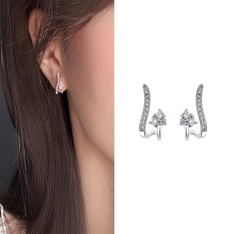 1 Pasang Anting Bentuk U Bahan Zircon Gaya Korea Untuk Wanita