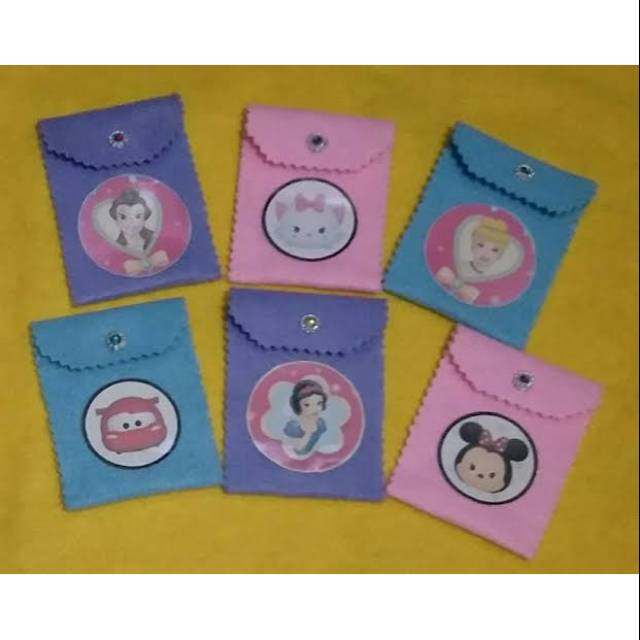 

Amplop lebaran flannel