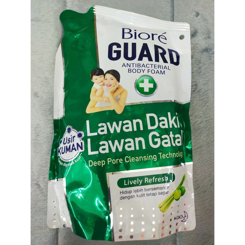 BIORE SABUN MANDI CAIR 450ML