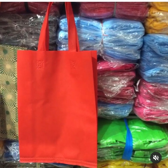 HARGA LUSIN ISI 12  BIJI- WARNA NO REQUEST TAS PRESS MESIN PABRIK/TAS BELANJAHANDLE 25x35 x 8 LIPATAN SAMPING-WARNA IKUT STOK NO REQUEST