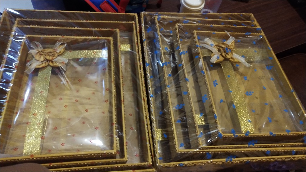 Kotak Hantaran Tutup Mika Silver