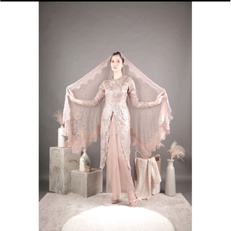 Amrthelabel Pashmina Tulle Pink Preloved/ Kondisi sangat bagus