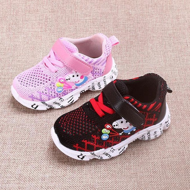 Sneakers anak  Model Flyknit Bahan Breathable Untuk Anak-Anak