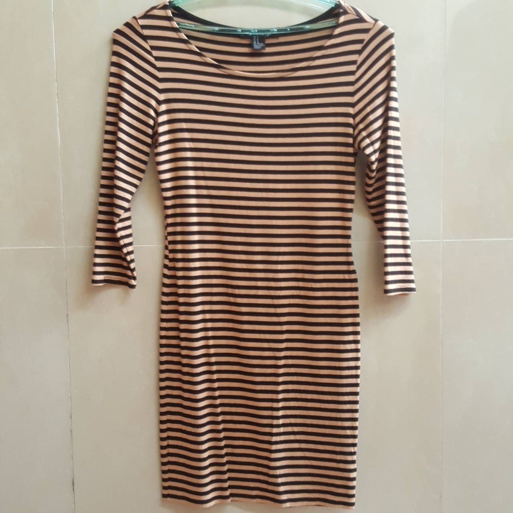 Preloved Dress Forever 21 Bodycon Dress Stripes Rilis