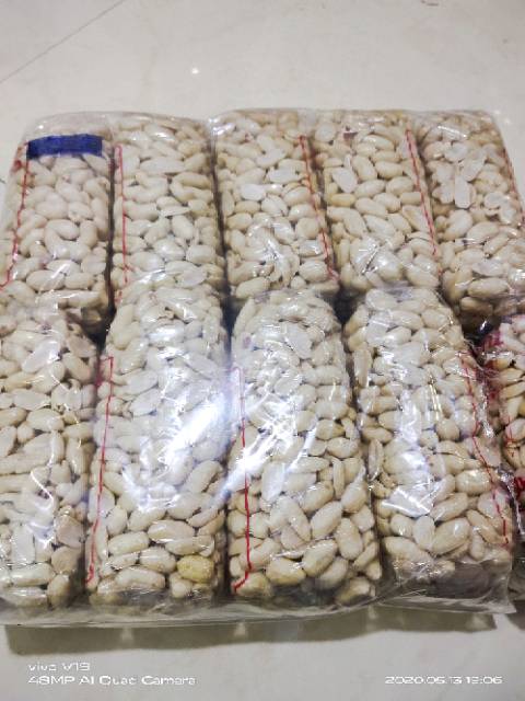 

Kacang kupas 1kg
