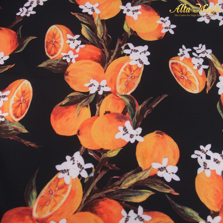 

Alta Moda Heavy Scuba Motif Hitam Motif Jeruk Orange (0.85M)