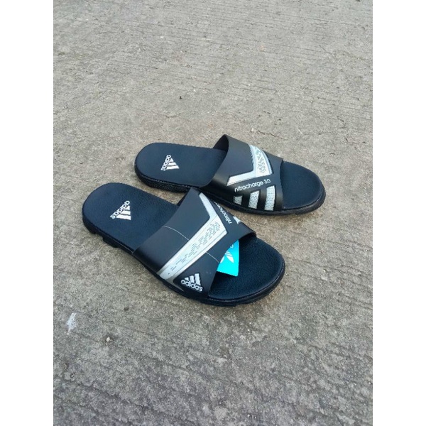 SANDAL SELOP PRIA.SANDAL PRIA SELOP DISTRO.SANDAL PRIA NIITROCHARGE.SANDAL SLIDE PRIA.SANDAL BARU