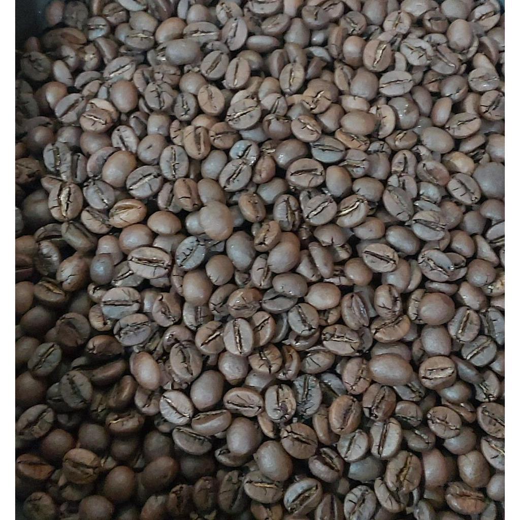 

PREMIUM QUALITY KOPI BIJI ROBUSTA BANYUWANGI ROASTED BEAN MEDIUM DARK 100% MURNI