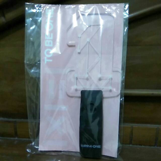 Wanna One Lightstick To Be One (Preloved)