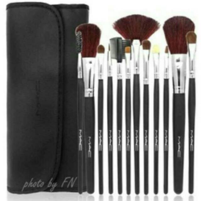 KUAS MAKE UP BRUSH SET ISI 12/MAC DOMPET