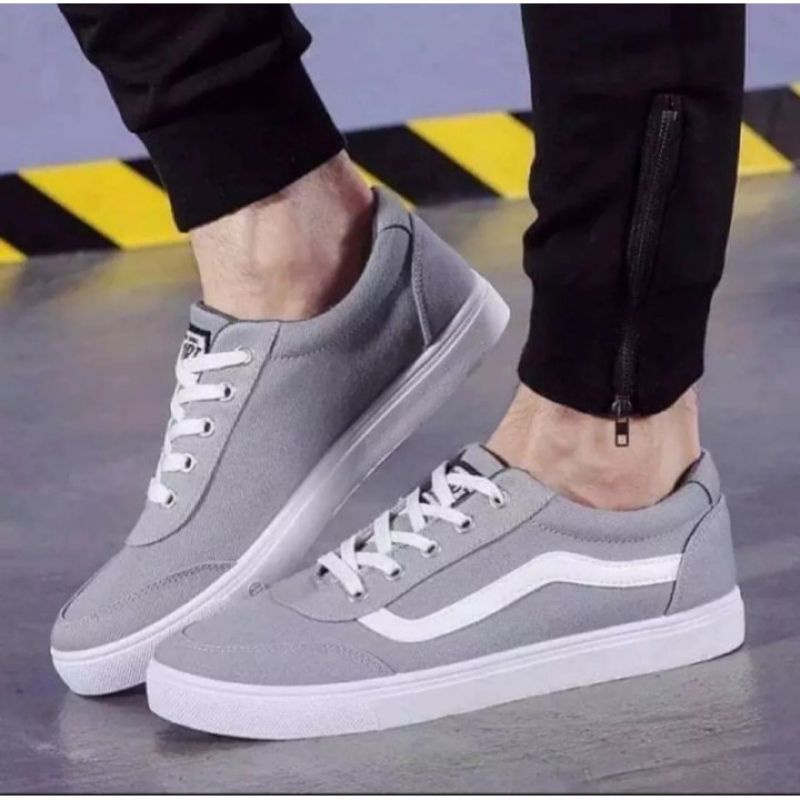 TmO - 8.8 Sale Sepatu pria dan wanita fashion sneakers Vns.Cacing/sepatu sneakers tali pria dan wanita kekinian termurah bisa cod size 39-43/sepatu sneakers kanvas tali trendy dan santai