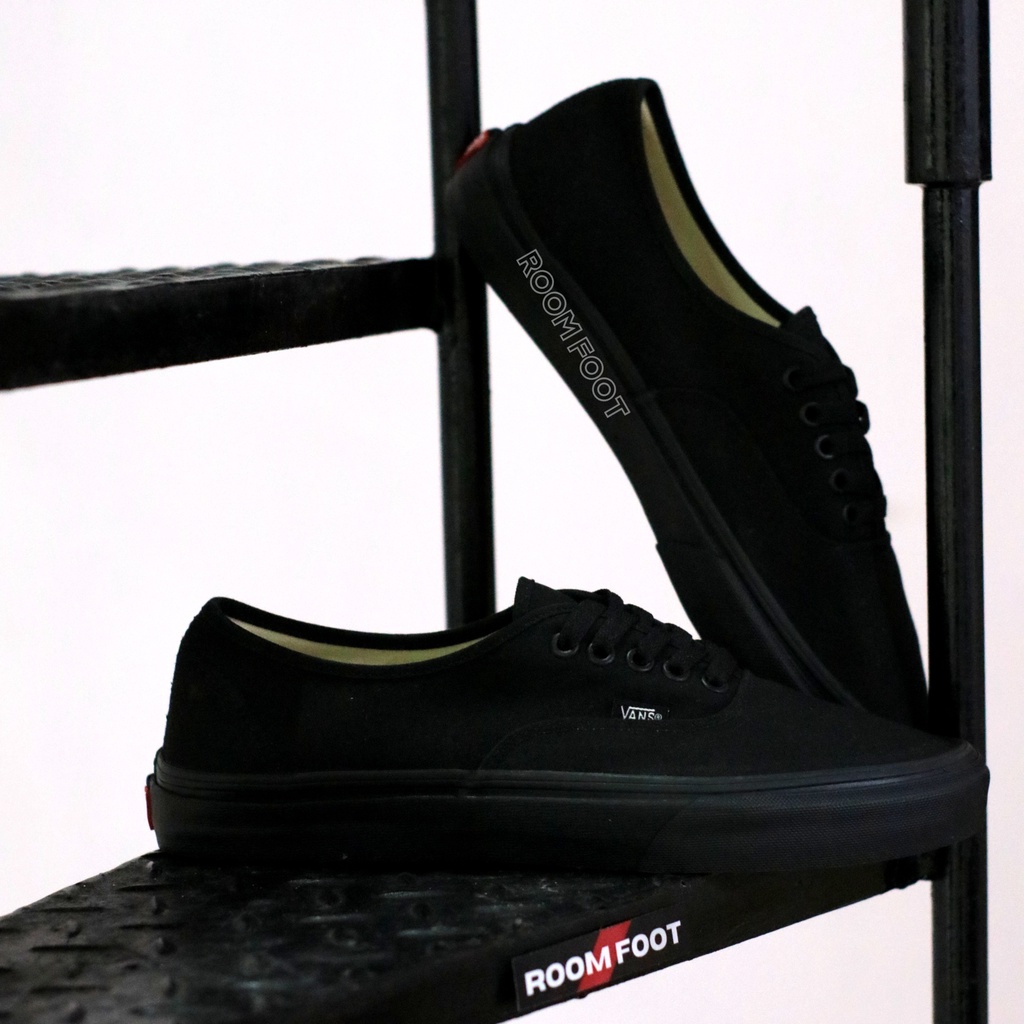 Sepatu Authentic Full Black / Sneakers Authentic Full Hitam