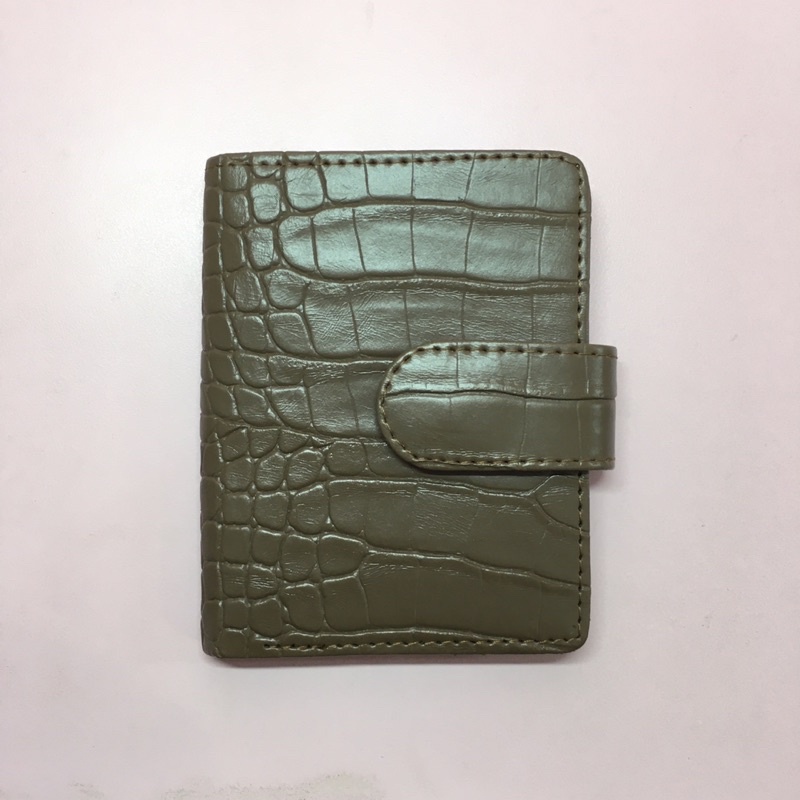 Card holder kulit buaya