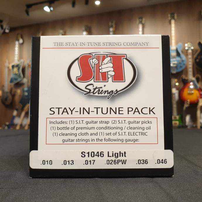 SIT Gift pack senar pembersih kain lap gitar S1046 SIT