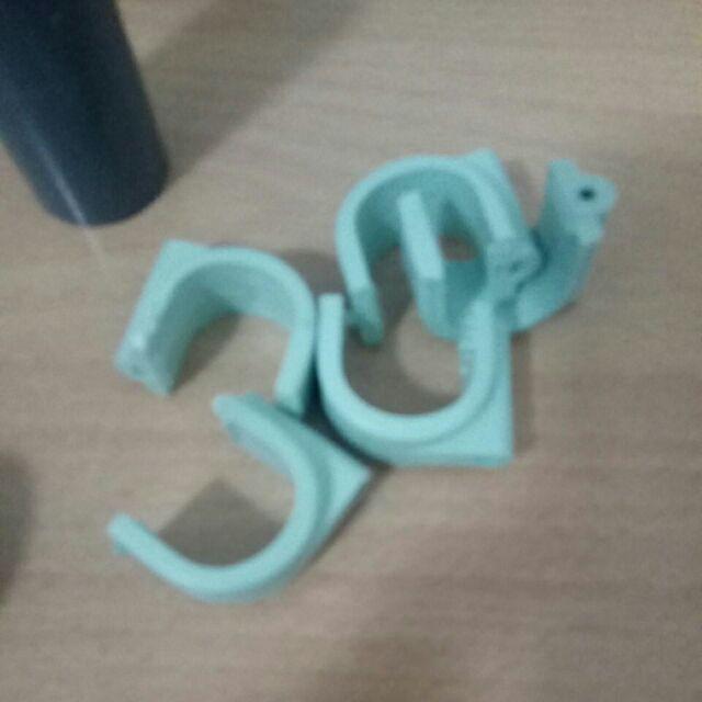 Klem Pipa Air Pvc 0.5 Inch 1 Per 2 Inch