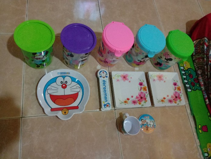 Piring Makan Bulat, Kotak ,oval Dan Mangkok Sweet Flora /hrg Per-bj