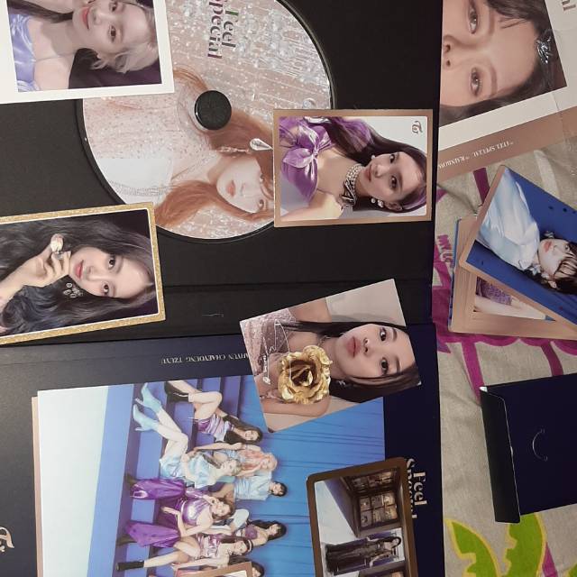 album feel special ver B